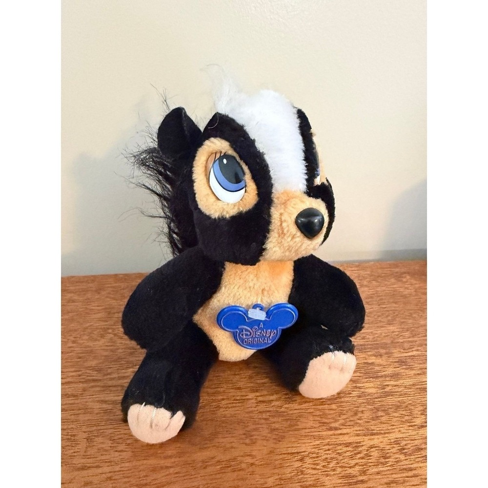 Vintage Walt Disney World "Flower" Skunk Bambi Plush Stuffed Animal Toy 6"